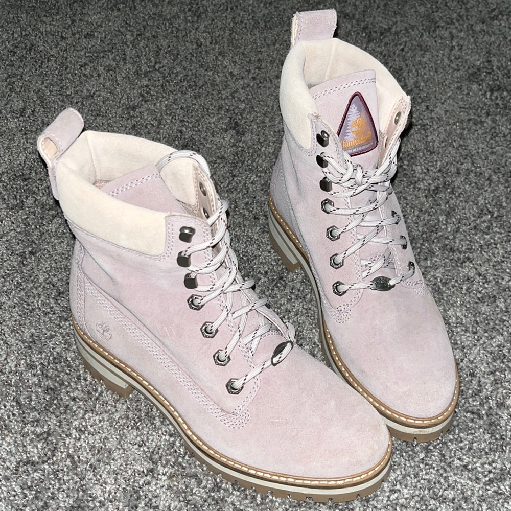 Light pink Timberland boots (Material is suede leather)